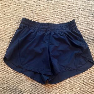 Lululemon track that shorts